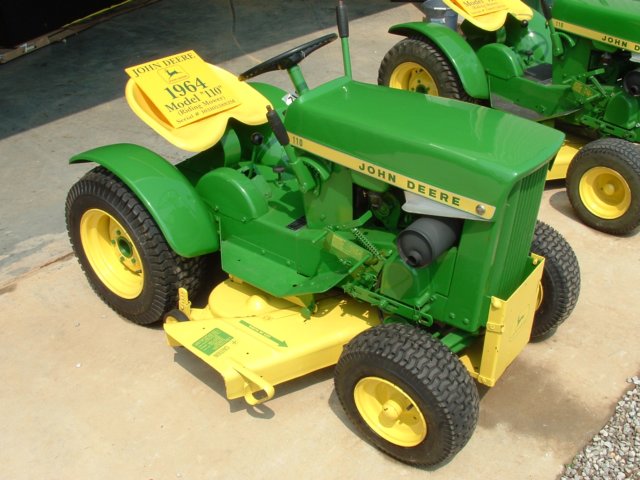 johndeere1102.jpg